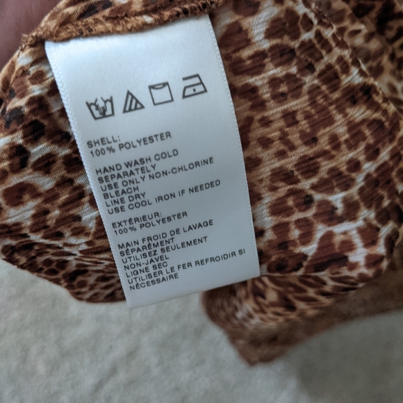 Beautiful Medium Cheetah print dress - Picture 6 of 7